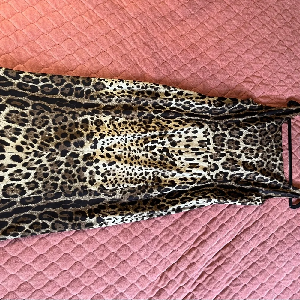 Dolce&Gabbana Leopard Print Sleeveless Silk Dress - Picture 2 of 4